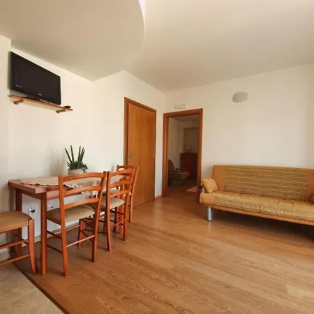 Anuska - One Bedroom With Balcony And Sea View * Cavtat